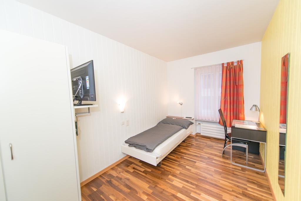 Hotel Rotes Haus Brugg  Room photo