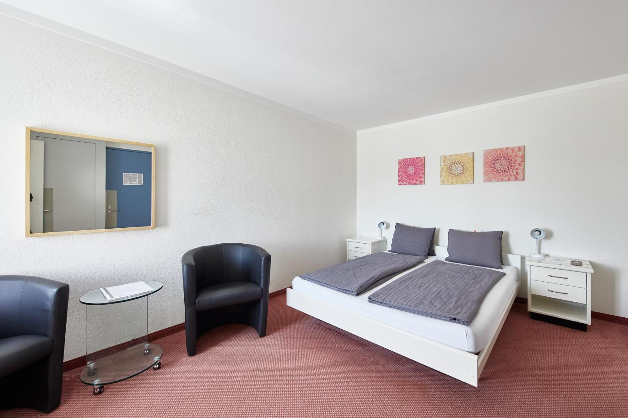 Hotel Rotes Haus Brugg  Exterior photo